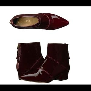 Splendid deep wine colored patent leather ankle boots